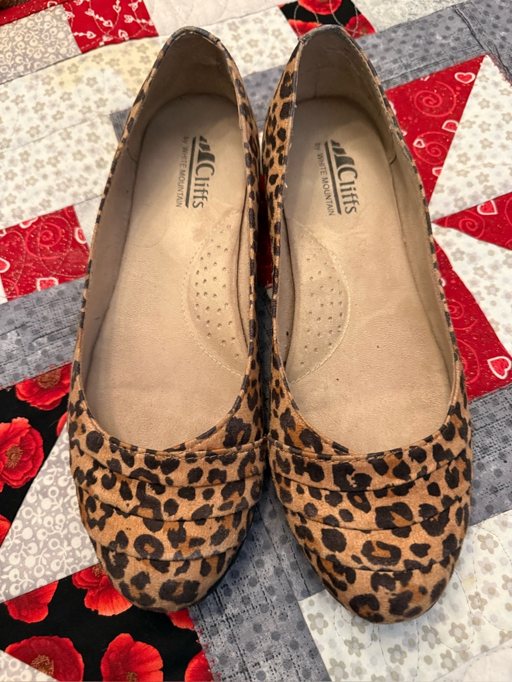 Cliffs by WHITE MOUNTAIN Leopard Print Slip-On Ballet Flats - Tan & Black